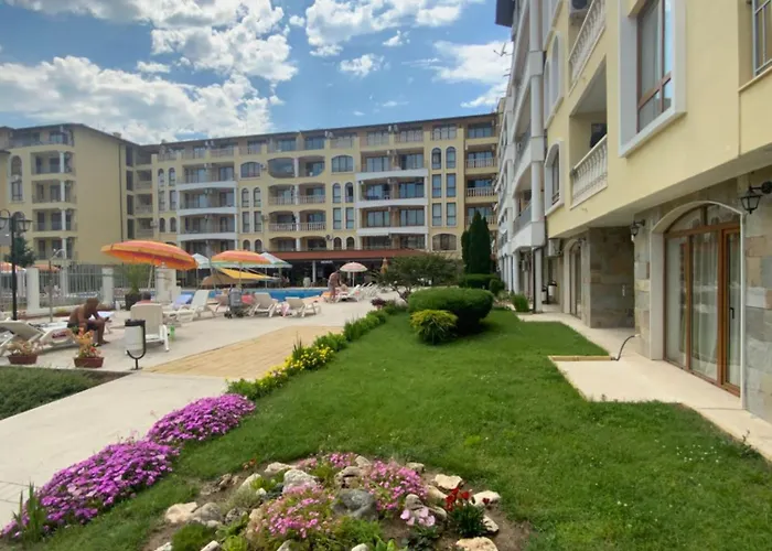 Апартаменти Royal Dreams *